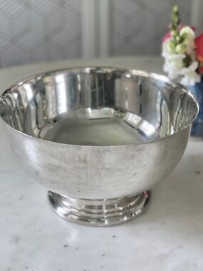 Vintage Sheridan Silverplate Pedestal Bowl, Mid Century Paul Revere Style